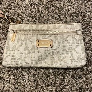 White Michael Kors wristlet/wallet